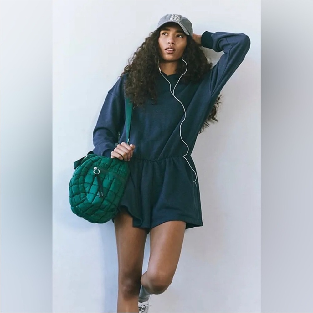 ▪️NWT Free People Movement Such A Flirt Hooded Short Romper in Midnight Navy
